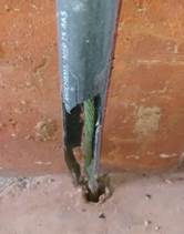 Uma imagem contendo edifício, ao ar livre, tijolo, sujo

Descrição gerada automaticamente